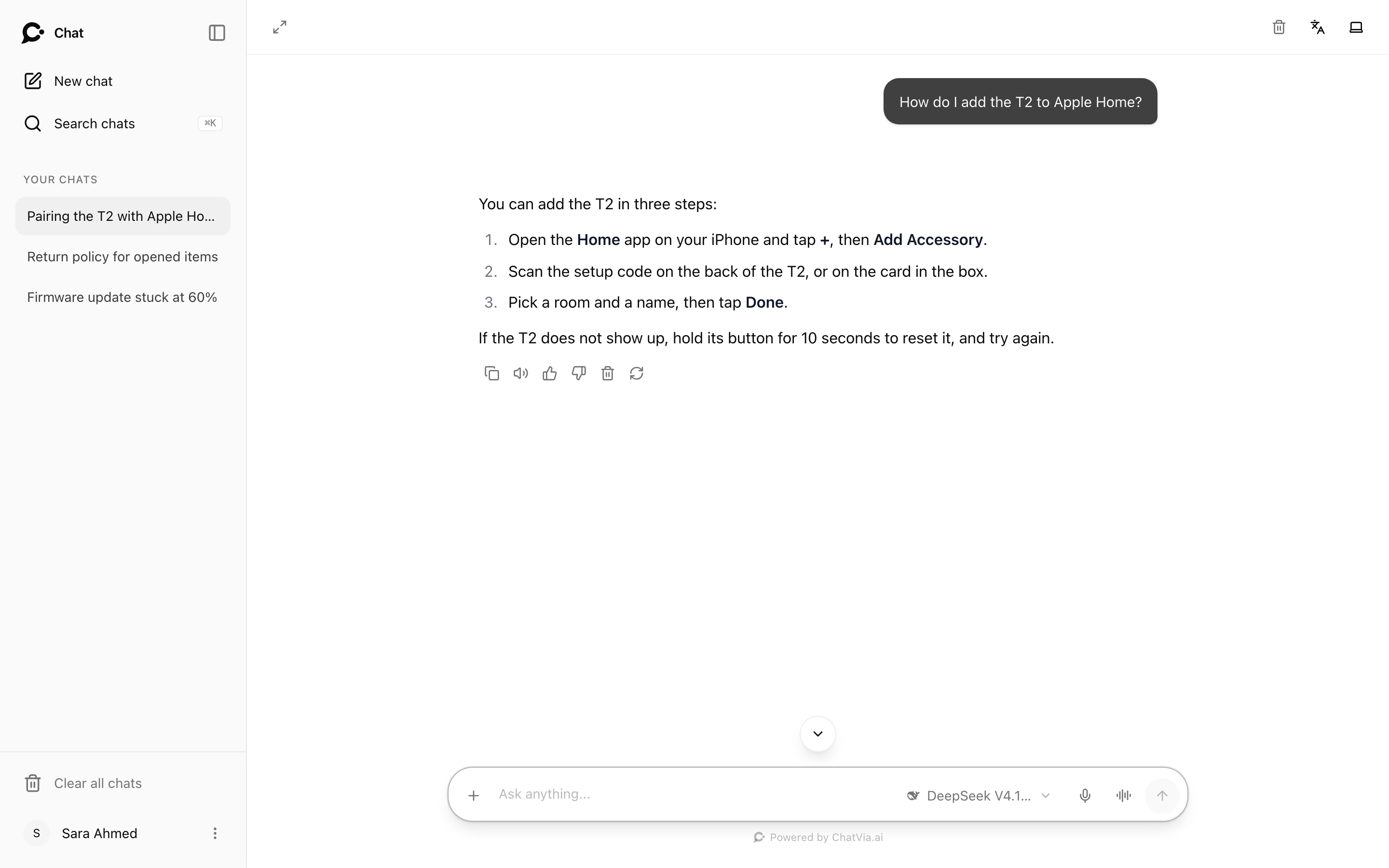 A conversation in the Hosted Chat